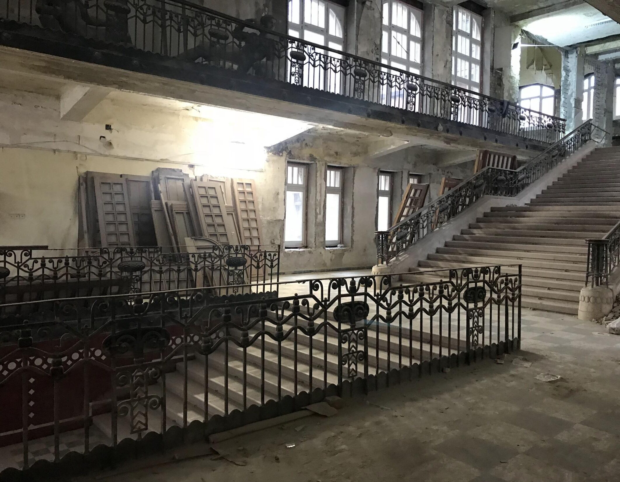 Kozmo Hotel